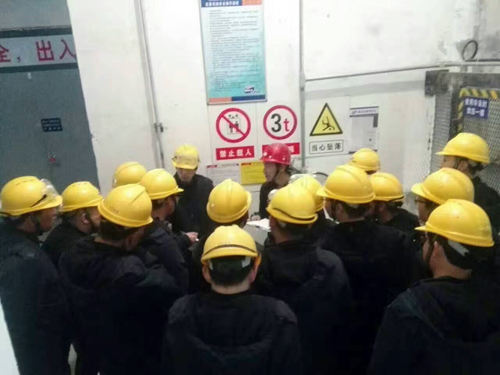 鏈條防爆導軌式升降平臺 鏈條防爆導軌式升降平臺