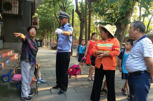 液壓升降機(jī) 液壓升降機(jī)