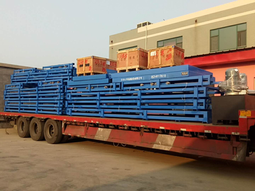 導軌式液壓升降平臺 導軌式液壓升降平臺