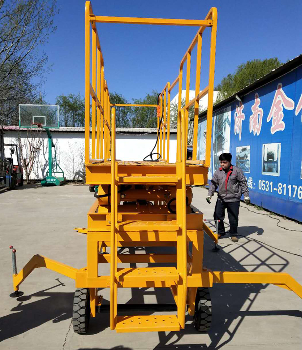 �C���z��Һ������ƽ�_�{(di��o)ԇ