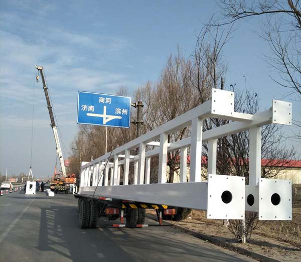 安裝中的限高架 安裝中的限高架